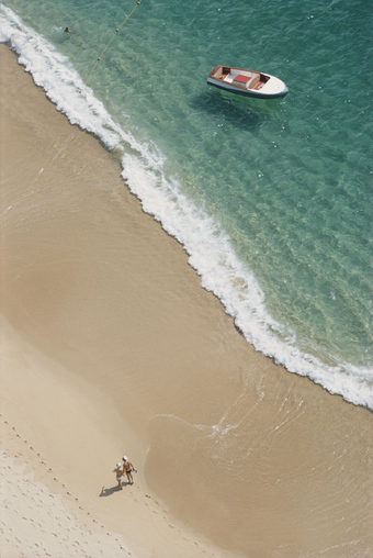Caleta Beach Par Slim Aarons 1968 Photographie Artsper 343723 Caleta Beach Par Slim Aarons 1968