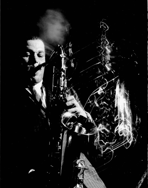 Dexter Gordon With Squiggles Ronnie Scott S Jazz Club London By John Hopkins Hoppy 1962 Photography Artsper 577698