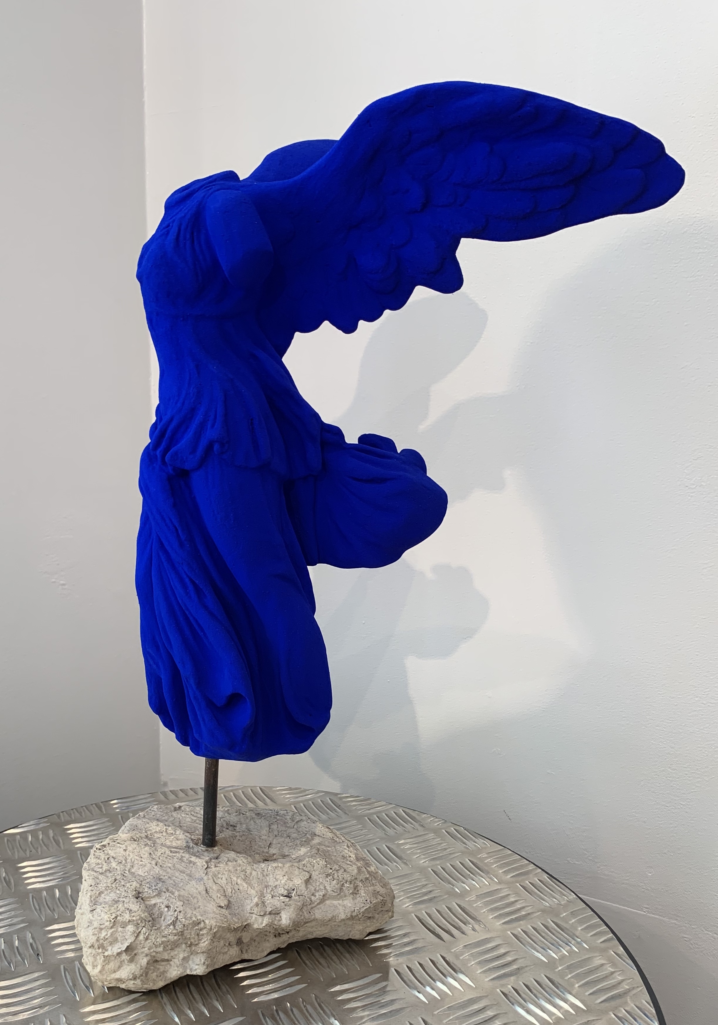 S9 Victoire de Samothrace by Yves Klein, 1962 Sculpture Artsper