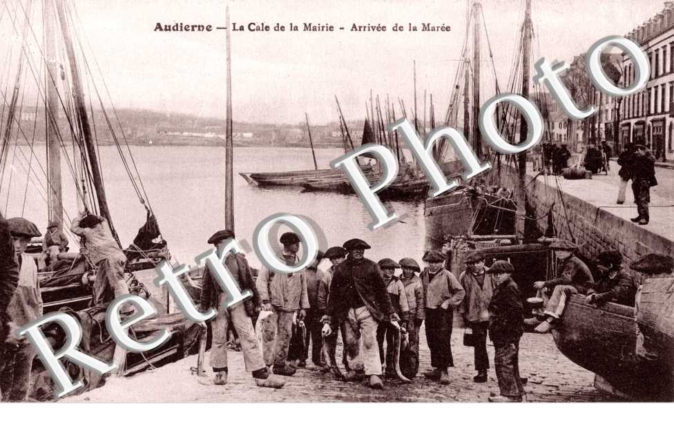 la cale de la mairie Arrivée de la Marée