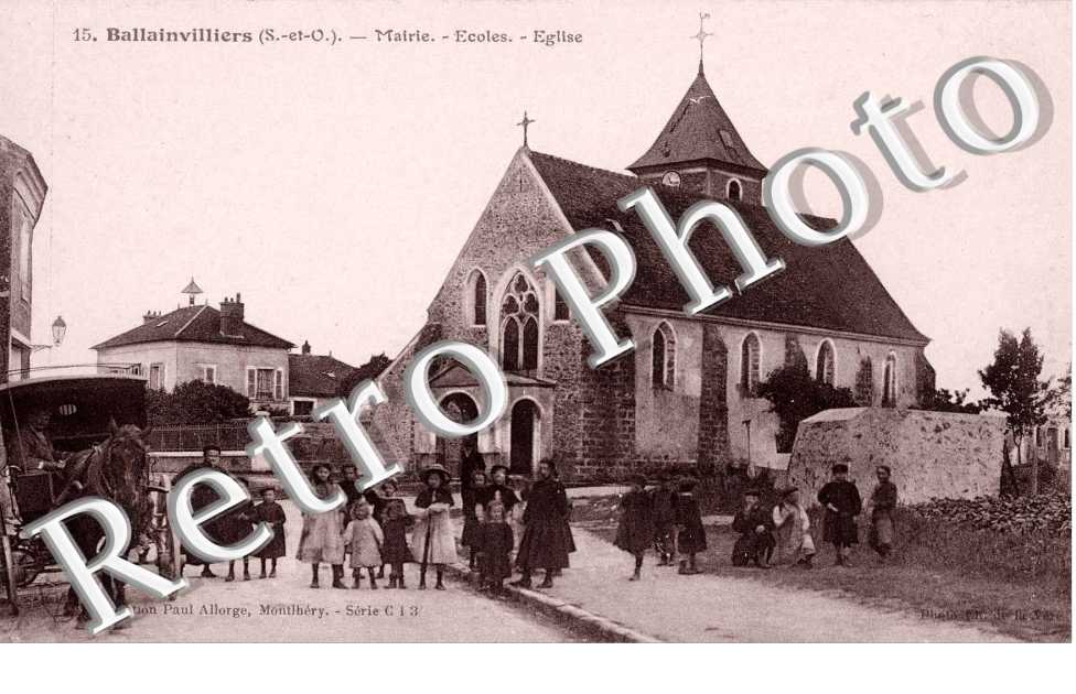 Mairie - Ecoles - Eglise
