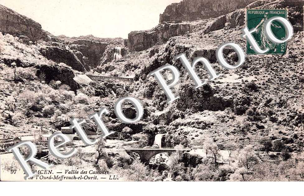 Vallee des Cascades de l&#039;Oued Meffrouch el Ourit