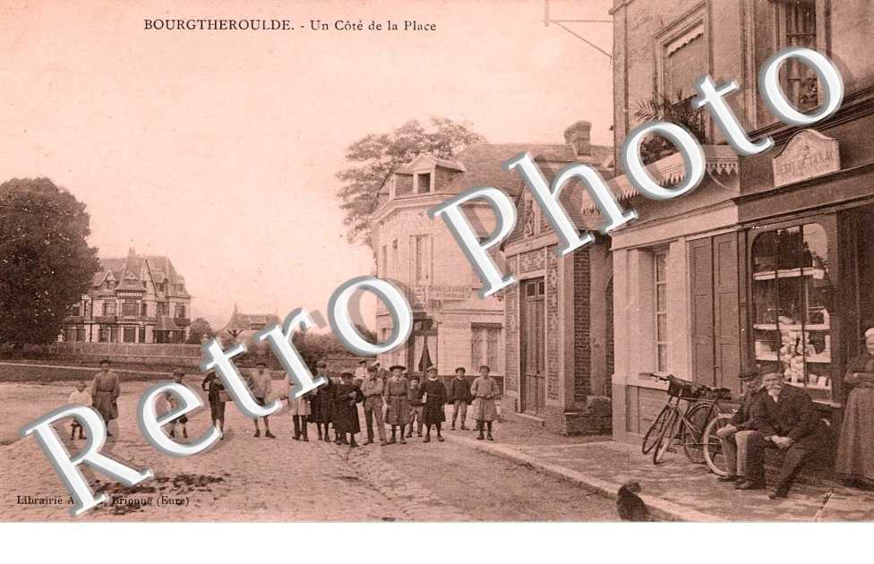 un cote de la place