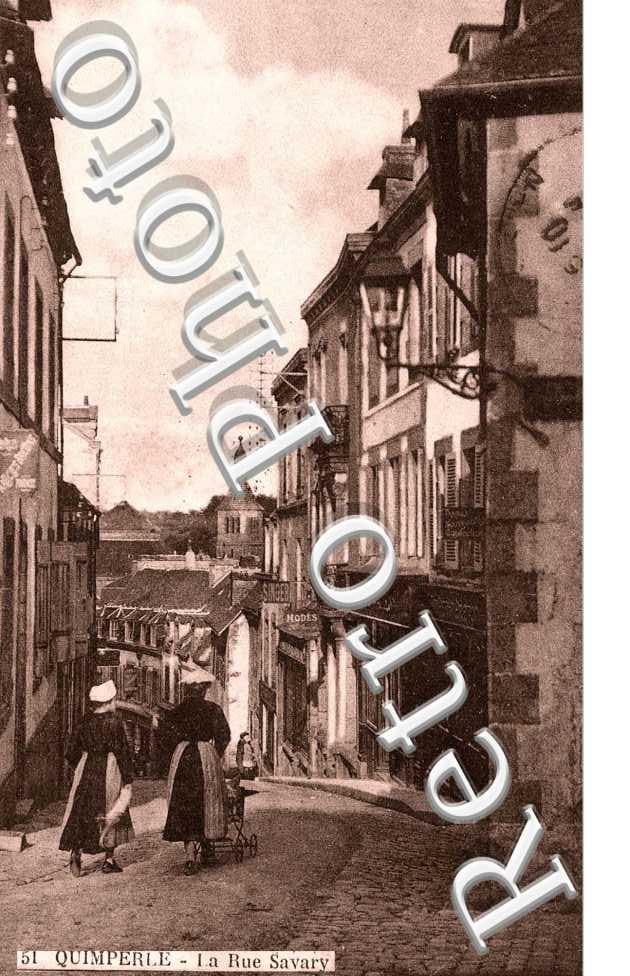 LA RUE SAVARY