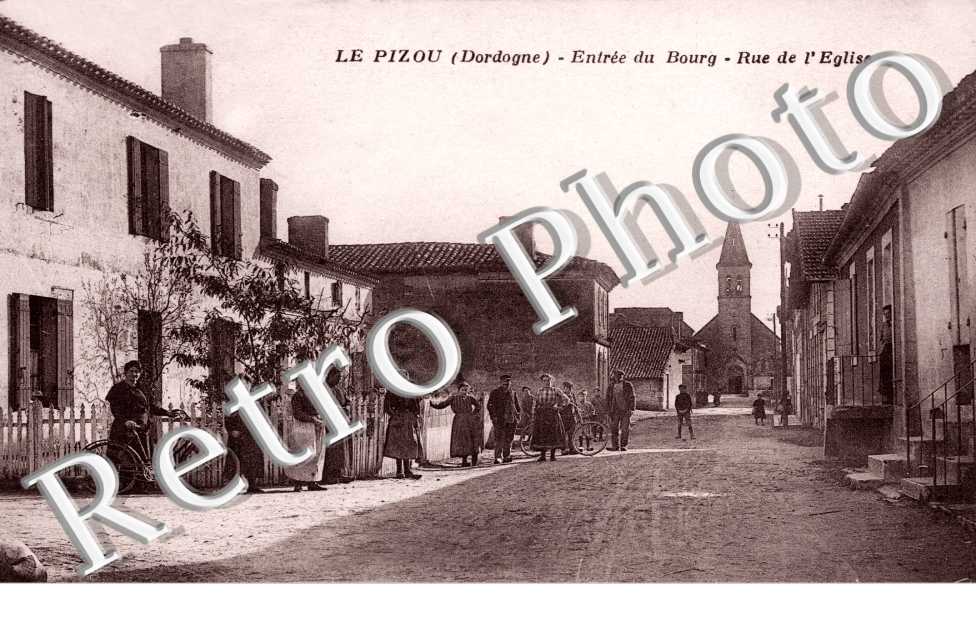 Entree du bourg - Rue de l&#039;eglise