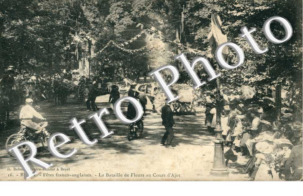 Fetes franco-anglaises, la Bataille de Fleurs au Cours d'Ajot