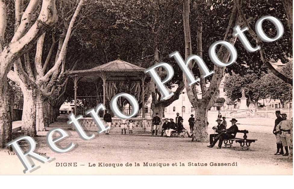le kiosque de la Musique et la statue Gassendi