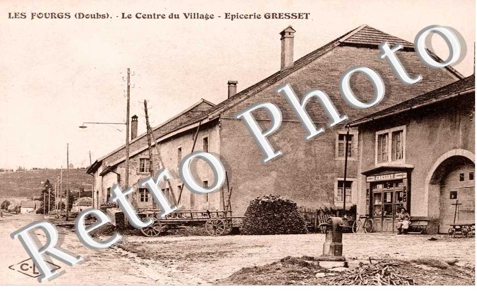 le centre du village, epicerie Gresset