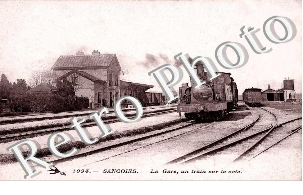 la gare, un train sur la voie