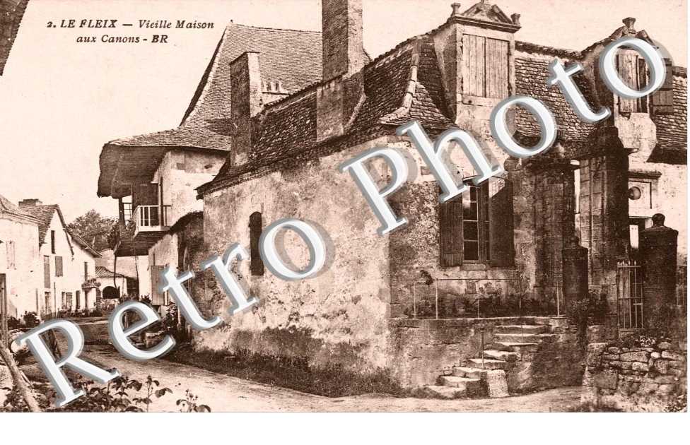 Vieille maison aux canon