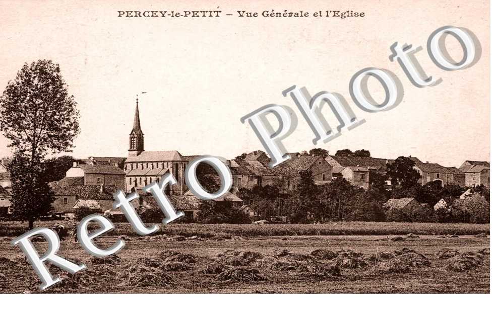 Vue generale et l&#039;eglise