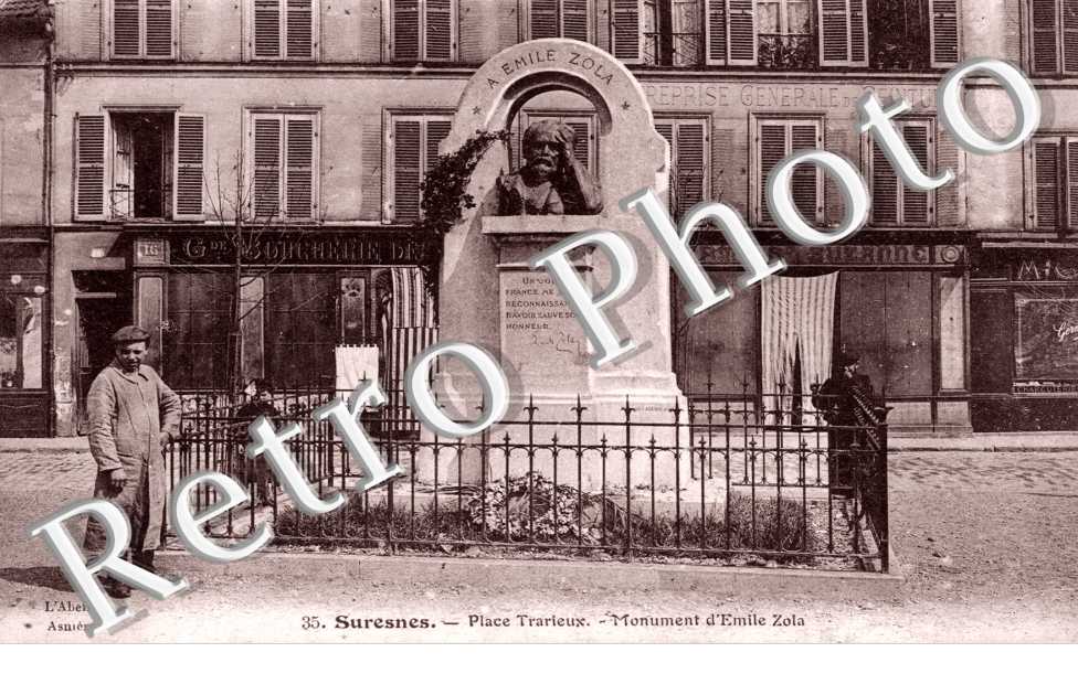 Place Trarieux, Monument d&#039;Emile Zola