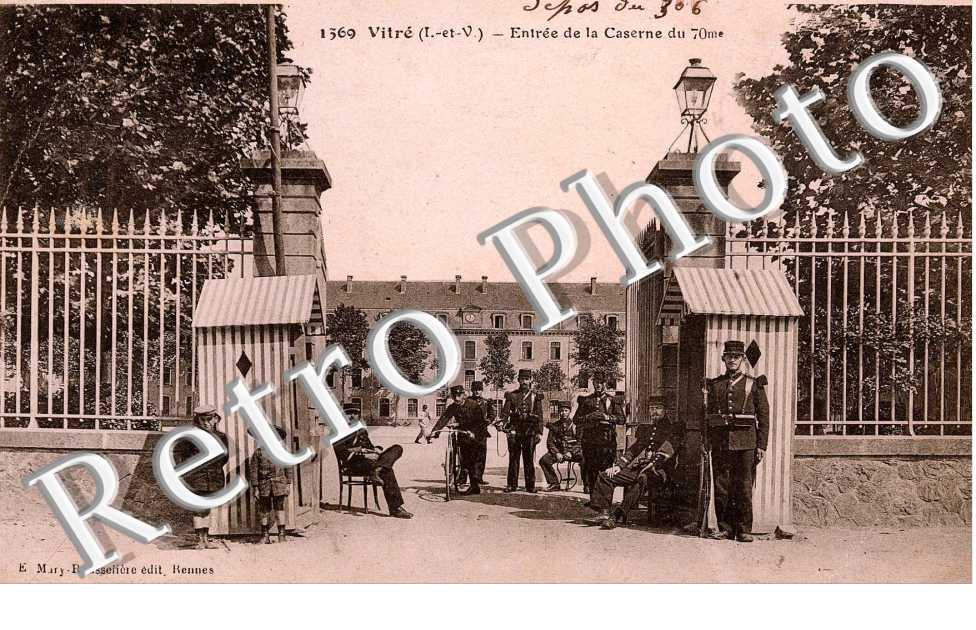 entree de la caserne du 70me