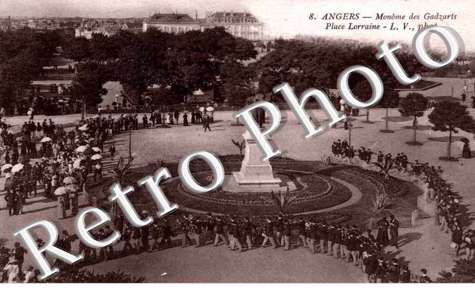 Monome monument des Gadzarts Place Lorraine
