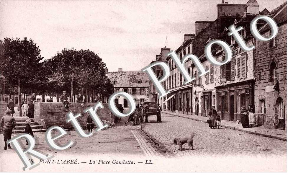 LA PLACE GAMBETTA