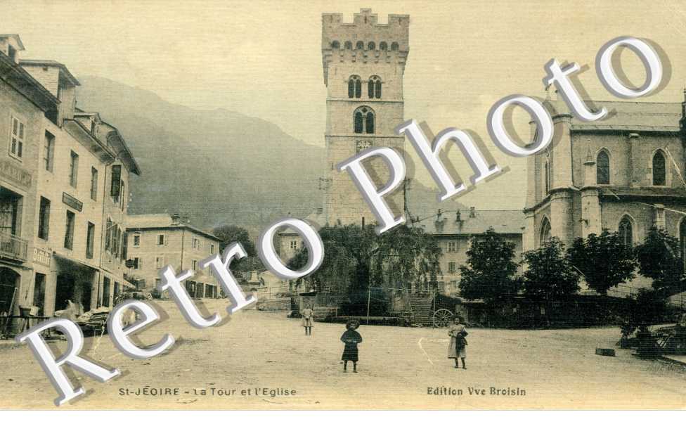 la tour et l&#039;eglise