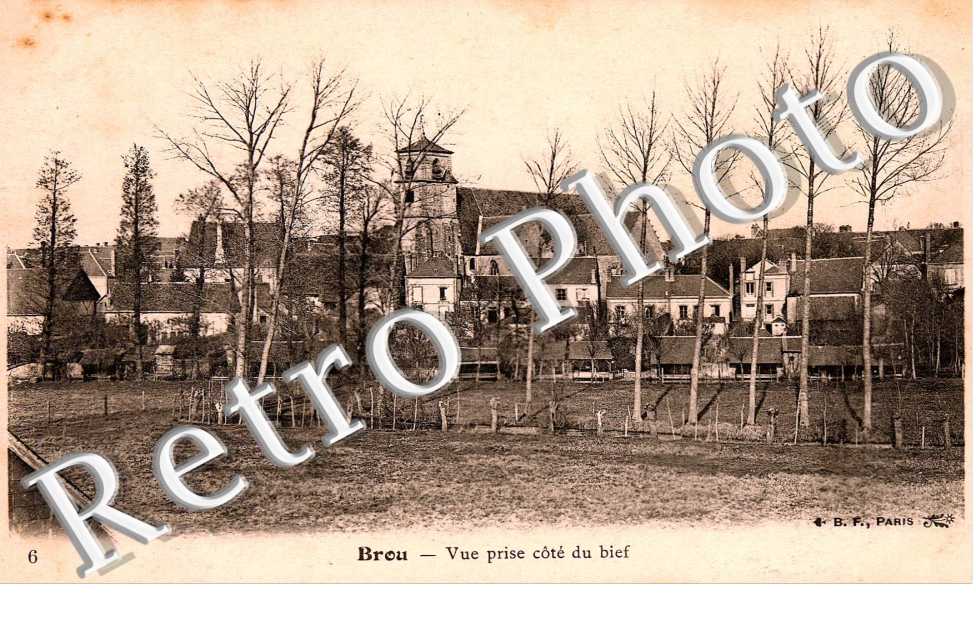 Vue prise du cote du Bief