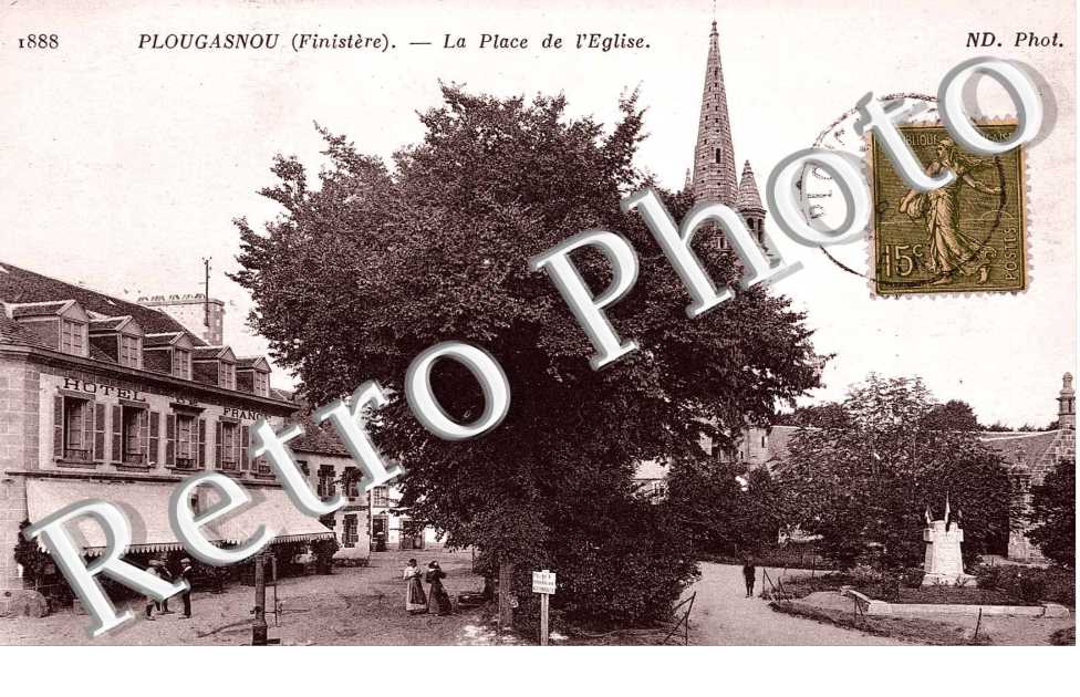 LA PLACE DE L&#039;EGLISE