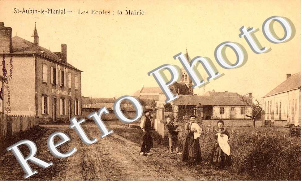 Les Ecoles et la Mairie