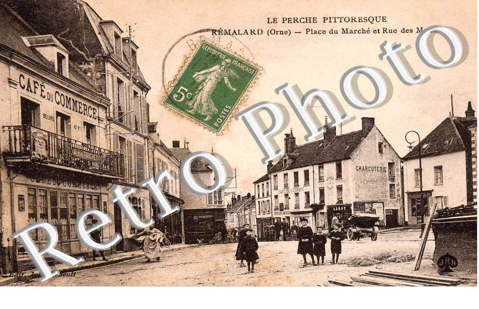 place du marche et rue des moulins. T5ct
