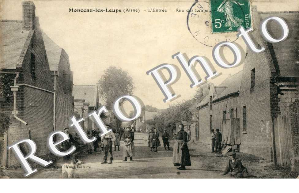L&#039;ENTREE RUE DES LEUPS
