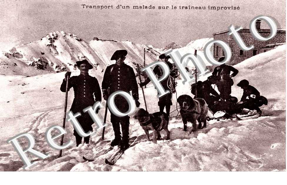  TRANSPORT D&#039;UN MALADE SUR LE TRAINEAU