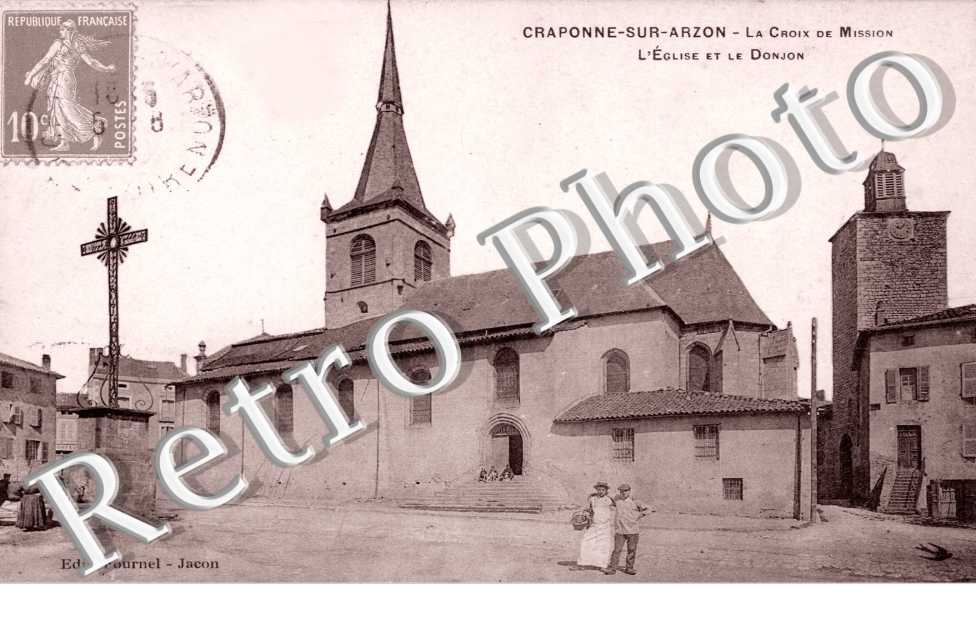 la croix de mission l&#039;eglise et le donjon