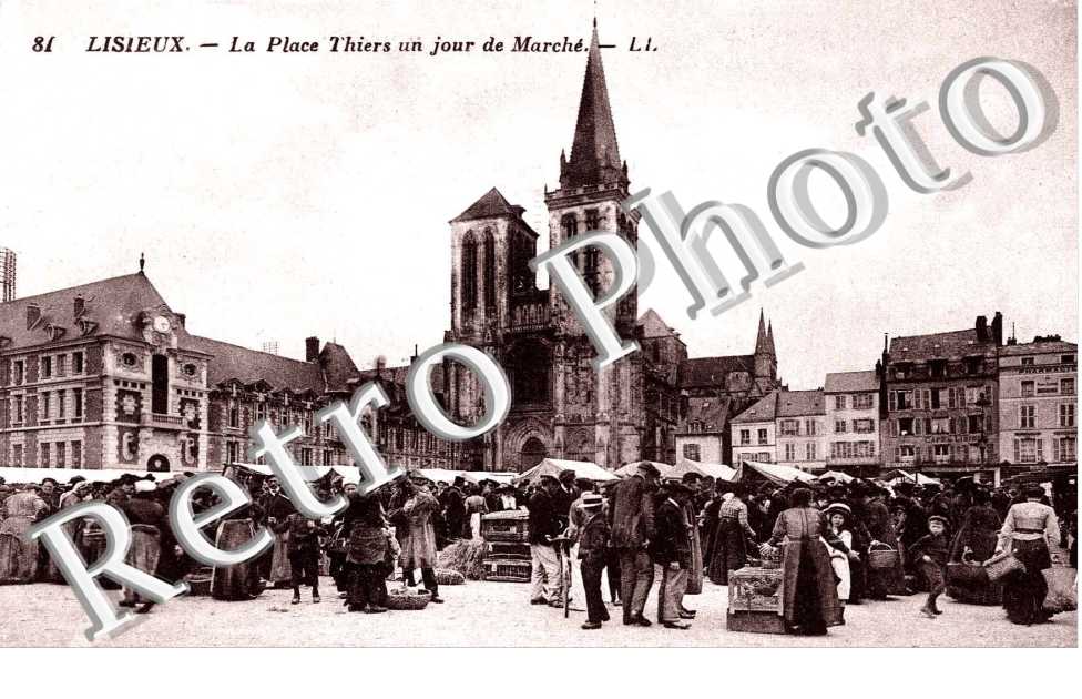 la place Thiers un jour de marche