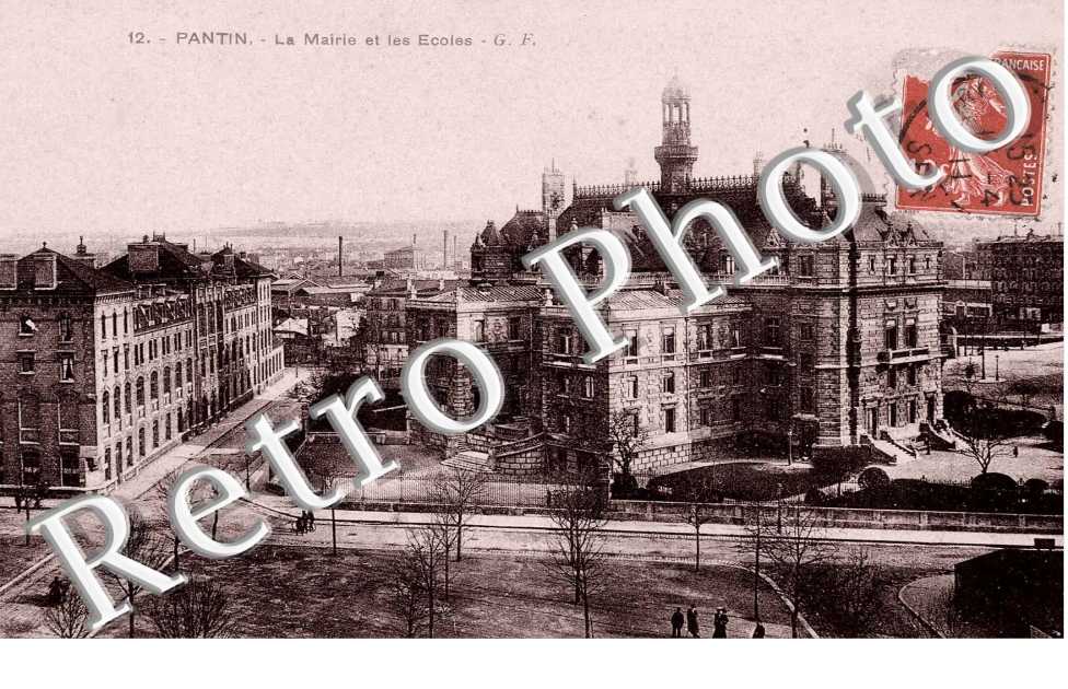 LA MAIRIE ET LES ECOLES