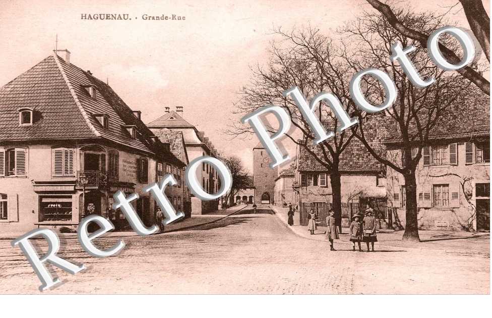 GRANDE RUE (3 ENFANTS SUR LA DROITE)