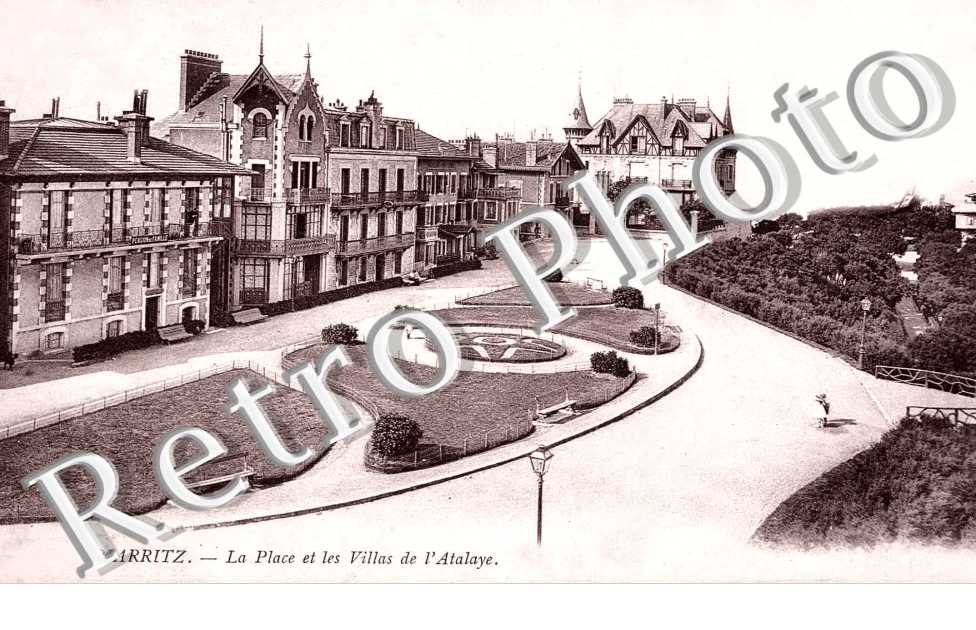 LA PLACE ET LES VILLAS DE L&#039;ATALAYE