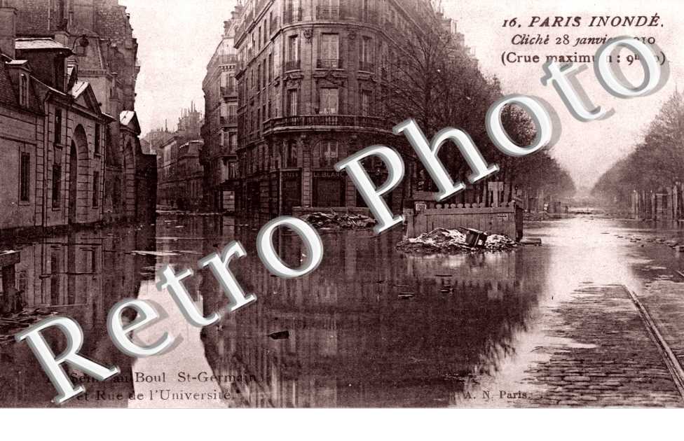 Boulevard Saint Germain et rue de l&#039;Universite