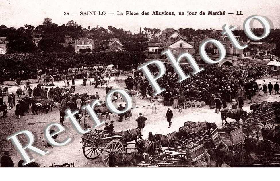 La place des Alluvions, un jour de marche