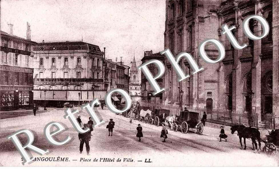 Place de l'Hotel-de-Ville