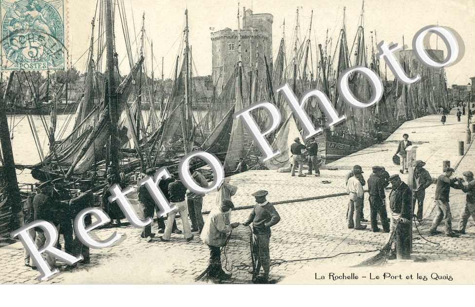  LE PORT ET LES QUAIS