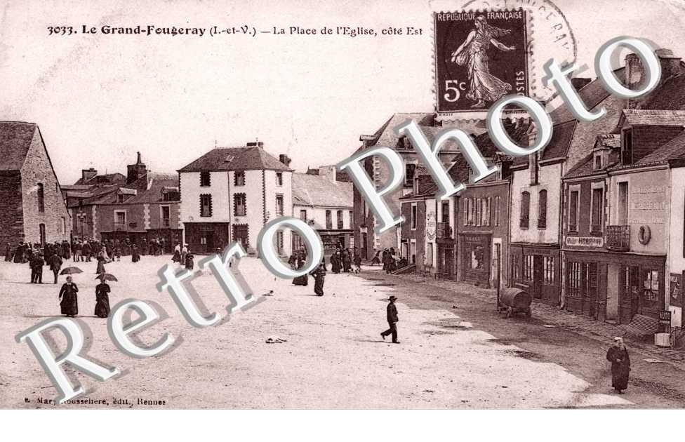 La place de l&#039;eglise, cote est