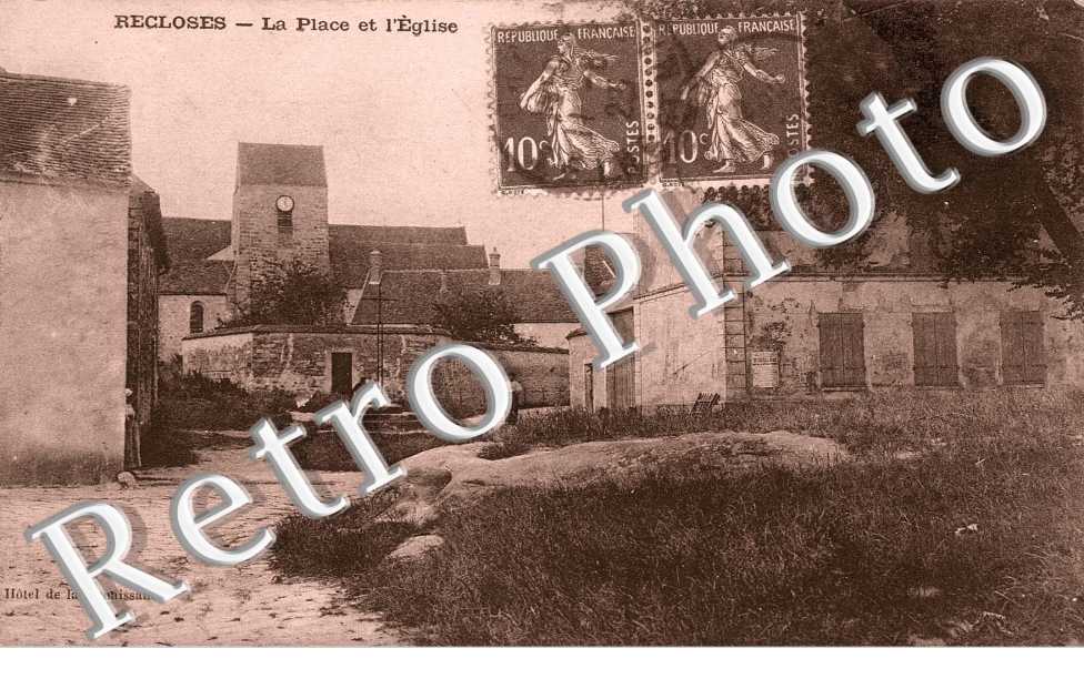 La place et l&#039;eglise