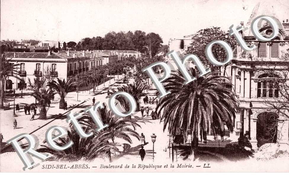 Boulevard de la Republique et la Mairie