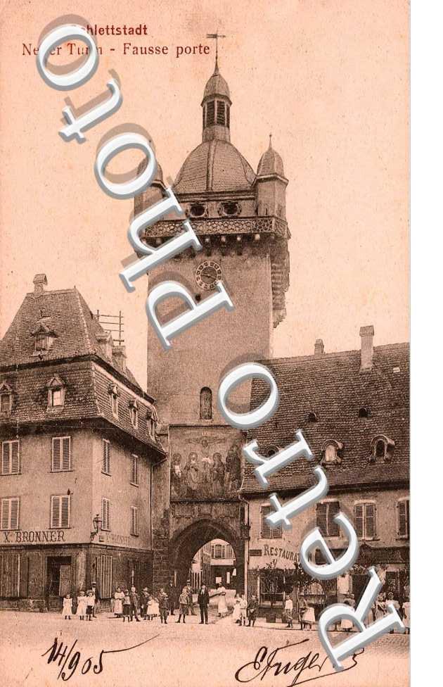 neuer Turm. fausse Porte