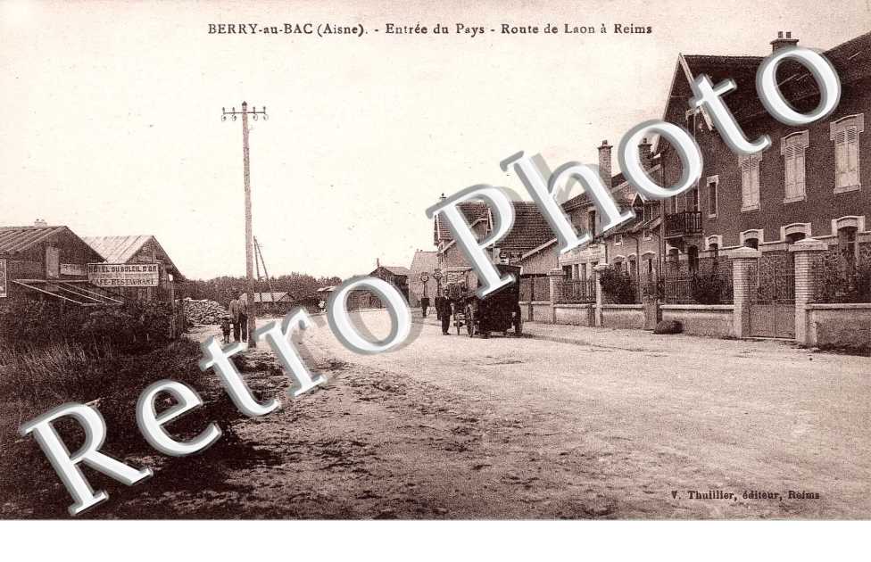 Entree du pays - Route de Laon