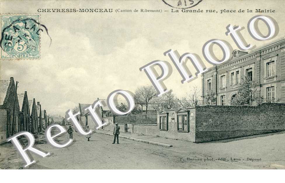 la grande rue, place de la mairie