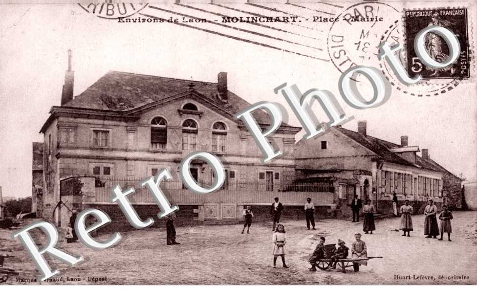 PLACE LA MAIRIE