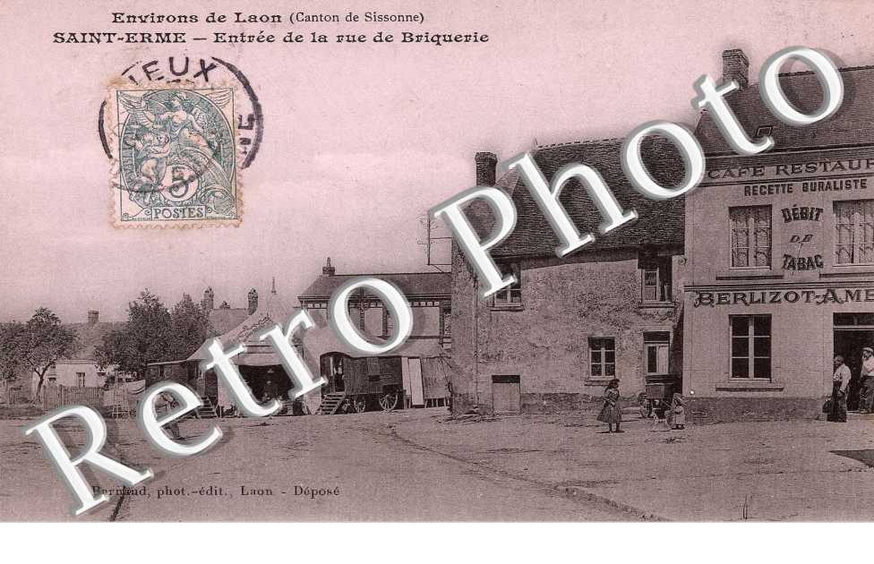 Entree de la rue de Briquerie