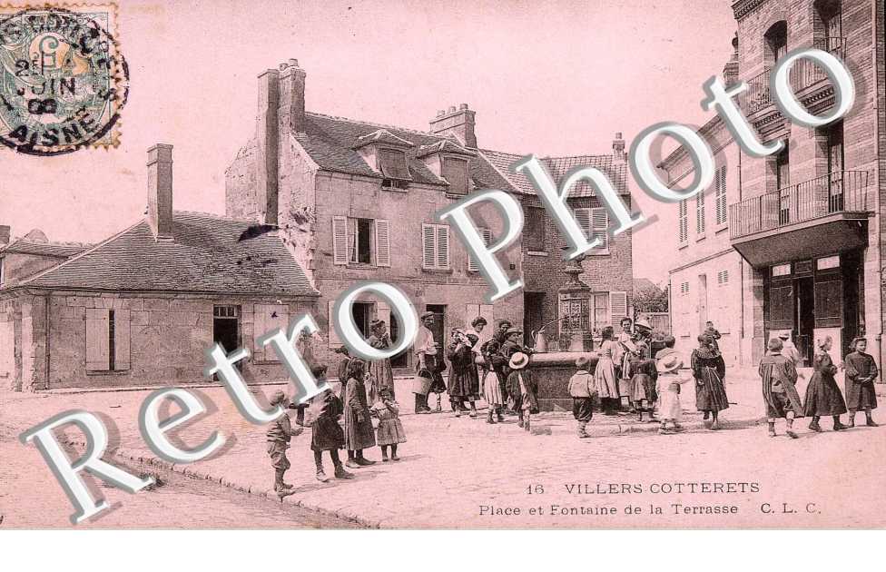 Place et fontaine de la Terrasse
