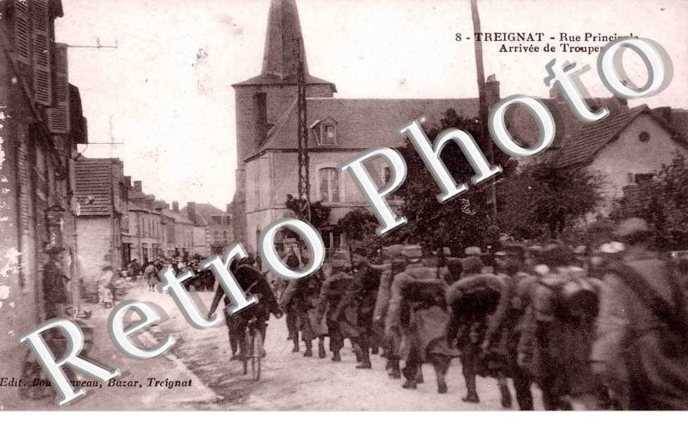 RUE PRINCIPALE.ARRIVEE DES TROUPES