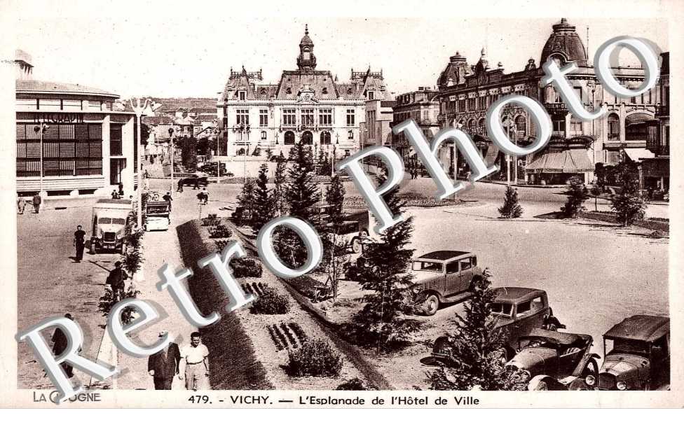 esplanade de l'hotel de ville