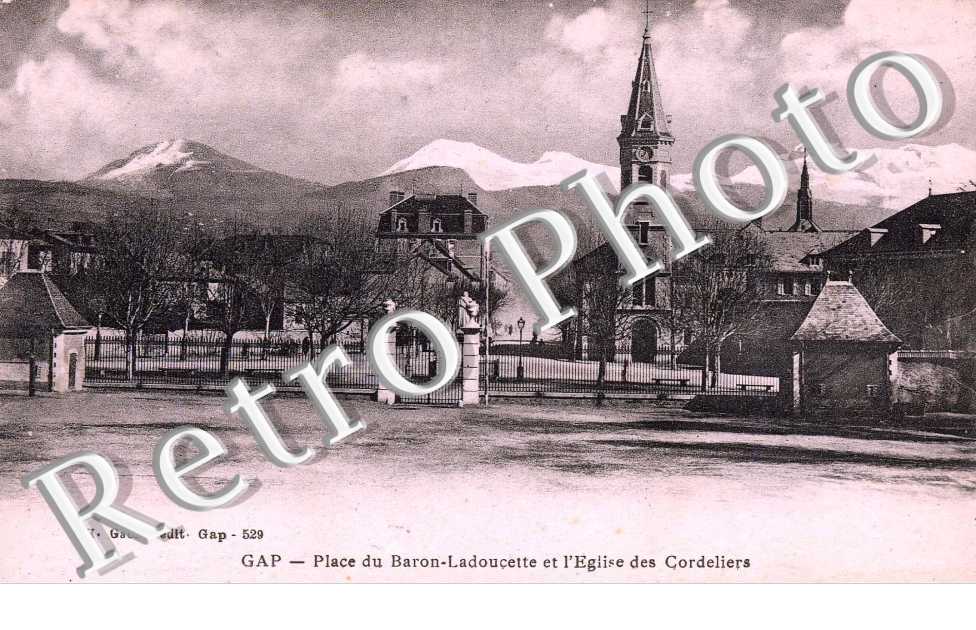 Place du Baron Ladoucette