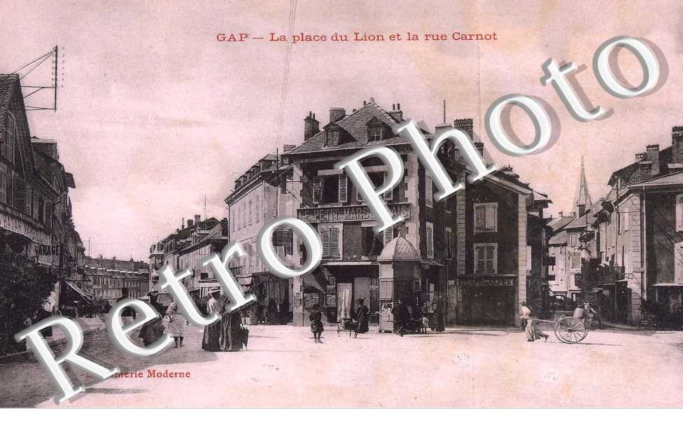 la place du lion et la rue Carnot
