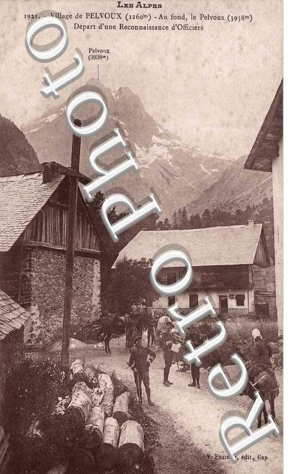  Au fond, le Pelvoux(3938m.) Depart d&#039;une reconnaissance d&#039;Officiers
