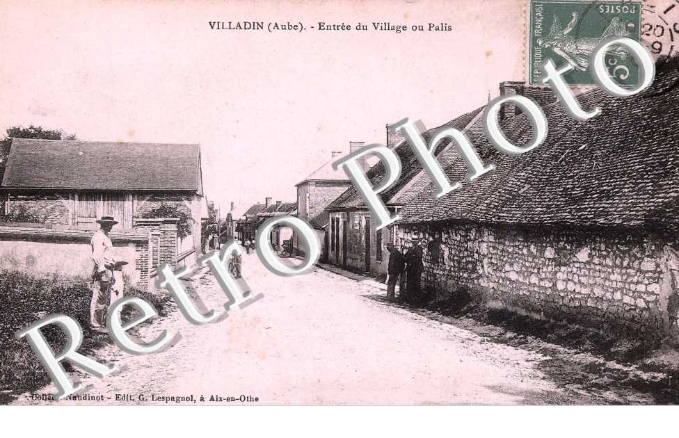 Entree du Village ou Palis